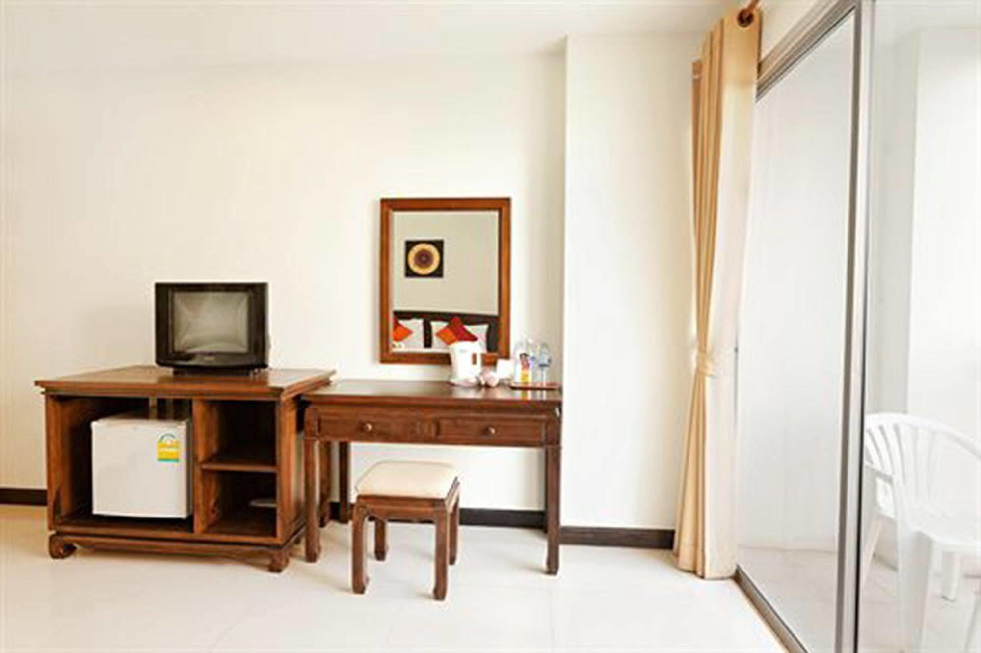 Garden Phuket Hotel Patong Exterior photo